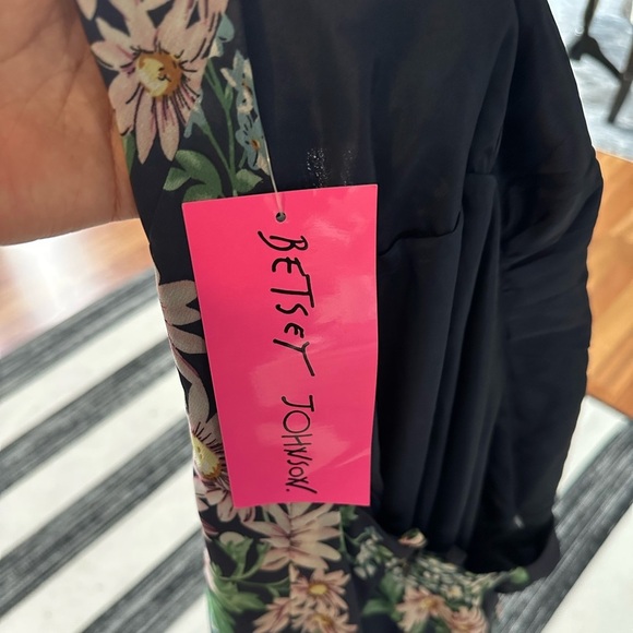 Betsey Johnson Flutter Sleeve Chiffon Maxi Dress‎ with Floral Print Size: 4 New! - Picture 9 of 14